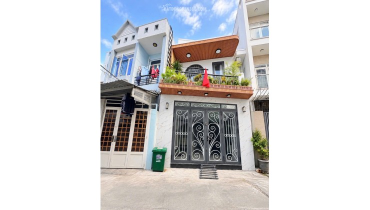 Bán nhà Quận 7 - Bùi Văn Ba 60m2 2tầng 3PN, Nội thất xịn, Ngang 4.3m, Hẻm 4m thông, 7.X tỷ