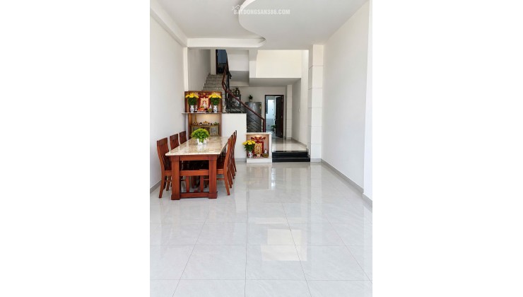 Bán nhà Quận 7 - Hoàn Trong Mậu 92m2 4tầng 5PN - Đường nhựa 9M, cách Himlam 70m - chỉ 17 tỷ