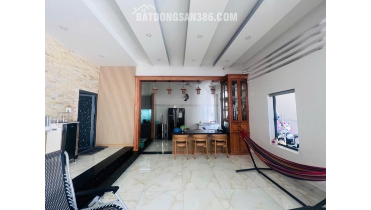 Bán Biệt thự Sân Vườn 415m2 2 tầng 5PN - Lý Phục Man - Đường nhựa 8m, Ngang 17m - chỉ 32 tỷ