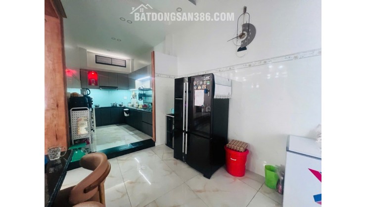 Bán Biệt thự Sân Vườn 415m2 2 tầng 5PN - Lý Phục Man - Đường nhựa 8m, Ngang 17m - chỉ 32 tỷ