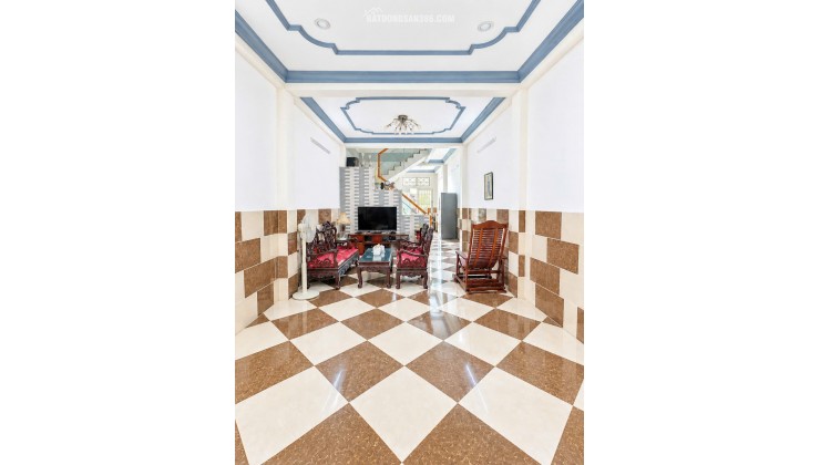 Bán nhà Quận 7 - Võ Thi Nhờ 64m2 2 tầng 3PN - Hẻm xe hơi 5m - Nội thất xịn - chỉ 8.1 Tỷ