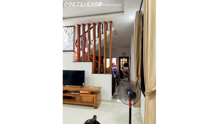 NHÀ HƯỚNG ĐÔNG, SÂN TRƯỚC RỘNG — CÁCH BIỂN KHOẢNG 1KM-VĨNH HÒA