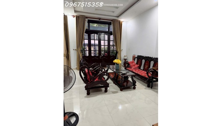  NHÀ HƯỚNG ĐÔNG, SÂN TRƯỚC RỘNG — CÁCH BIỂN KHOẢNG 1KM-VĨNH HÒA
