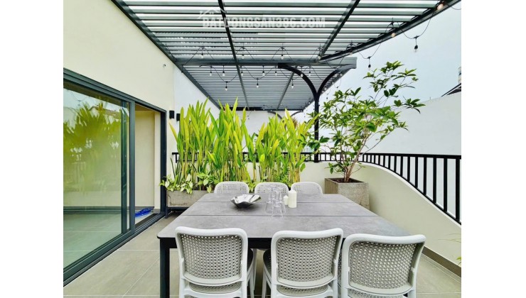 Bán nhà hẻm xe hơi Huỳnh Tấn Phát, Q7, 80m2, full nội thất, giàm còn 4.2 Tỷ