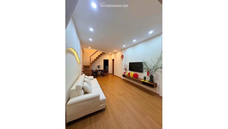 BÁN NHÀ 2 TẦNG PHẠM PHÚ THỨ -SÁT  CHỢ HÀN -,FULL NỘI THÂT ,20M RA ĐƯỜNG BĂCH ĐẰNG