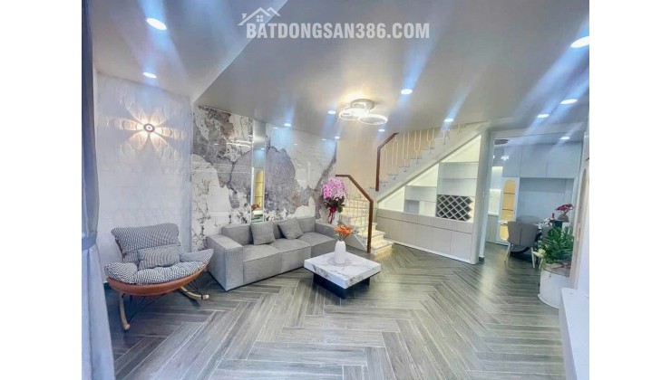 Bán nhà gần Nguyễn Thị Thập, hẻm XH, ngang 6m, 72m2, 3 tầng, giá 4,5 tỷ