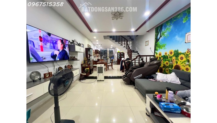 Nhà 3 tầng KĐT Mỹ Gia – DT 100m2 đường số 3 rộng 16m – Sổ hồng hoàn công – Giảm thêm 800tr còn 8,9 tỷ