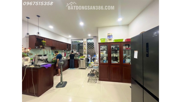 Nhà 3 tầng KĐT Mỹ Gia – DT 100m2 đường số 3 rộng 16m – Sổ hồng hoàn công – Giảm thêm 800tr còn 8,9 tỷ