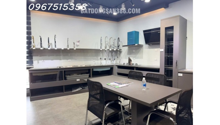 Tòa nhà 5 tầng thang máy 3 mặt tiền đường Tố Hữu 30m – DT sàn 200,5m2 – Hoàn công, sẵn dòng tiền – Giá 12,4 tỷ