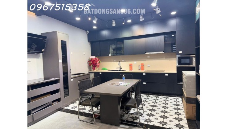Tòa nhà 5 tầng thang máy 3 mặt tiền đường Tố Hữu 30m – DT sàn 200,5m2 – Hoàn công, sẵn dòng tiền – Giá 12,4 tỷ