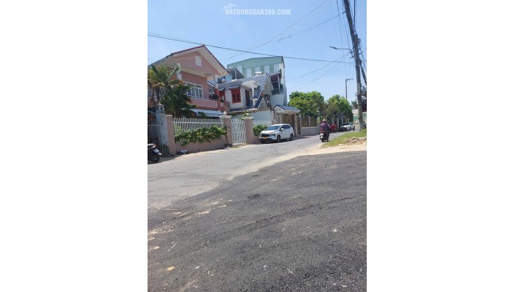 Bán 2 lô đất liền kề đường nhựa 4.5m Ngô Chân Lưu -Sát đường chính