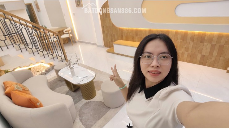 Nhà full nội thất sát Tân Kỳ Tân Quý, 52m2 ô tô đổ cửa chỉ nhỉnh 5Đ