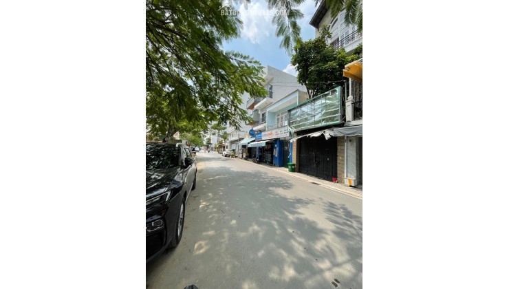 Bán nhà Quận 7 - Lâm Văn Bền 80m2 4tầng 4PN - Xe hơi đỗ cửa - dọn vào ở ngay, 12 tỷ