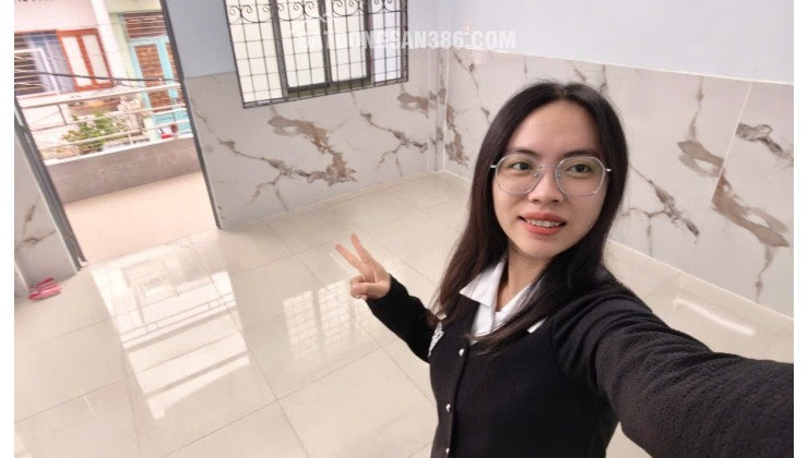Ngay Lê Thúc Hoạch, nhà mới vào ở ngay, hẻm 4m thông chỉ nhỉnh 5Đ