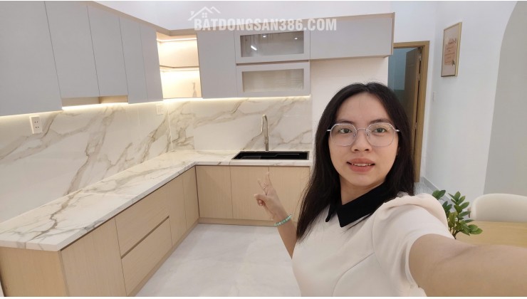 Nhà full nội thất sát Tân Kỳ Tân Quý, 52m2 ô tô đổ cửa chỉ nhỉnh 5Đ