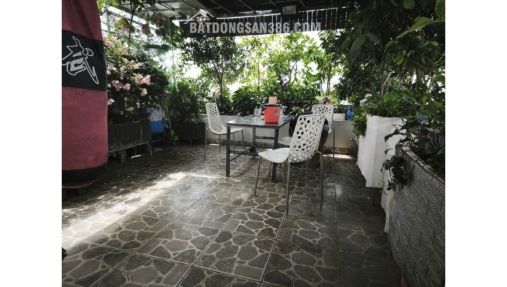 Bán nhà 3 tầng đường Số 11, Linh Xuân, Thủ Đức, TP HCM. DT 65m2, giá 6,88  tỷ, sổ hồng riêng.