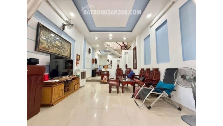 Bán nhà 3 tầng, 75m2 đường Số 4, Hiệp Bình Phước, Thủ Đức, TP HCM, sổ hồng riêng, giá 7,33 tỷ.