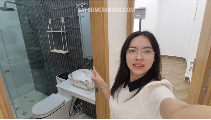 Nhà full nội thất sát Tân Kỳ Tân Quý, 52m2 ô tô đổ cửa chỉ nhỉnh 5Đ