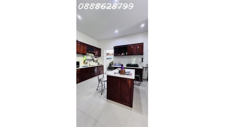 BIỆT THỰ 3 MẶT TIỀN SIÊU VIP – 283M²-NGANG 18 x18 – 4 TẦNG – THANG MÁY – CHỈ 26 TỶ