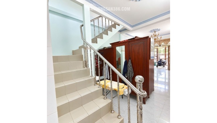 Bán nhà 2 tầng, 63m2 đường Số 11, Bình Thọ, Thủ Đức, TP HCM,  sổ hồng riêng. Giá 6,48  tỷ.
