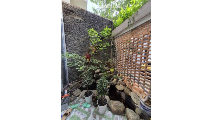 Bán nhà 97m2, 3 tầng, đường 102, Tăng Nhơn Phú A, Q9. Thủ Đức, TP HCM.  Giá 7.78 tỷ.