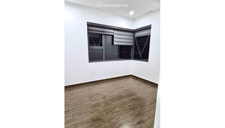 Bán căn góc CC Phú Đông Sky Garden Phạm Văn Đồng 68m2 2PN Sổ sẵn 4tỷ