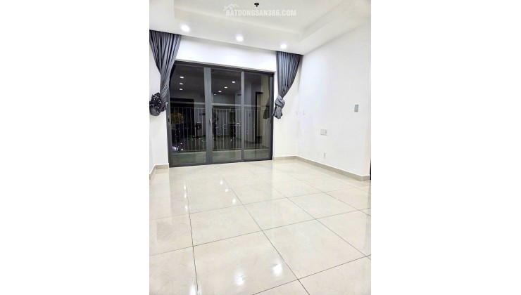 Bán căn góc CC Phú Đông Sky Garden Phạm Văn Đồng 68m2 2PN Sổ sẵn 4tỷ