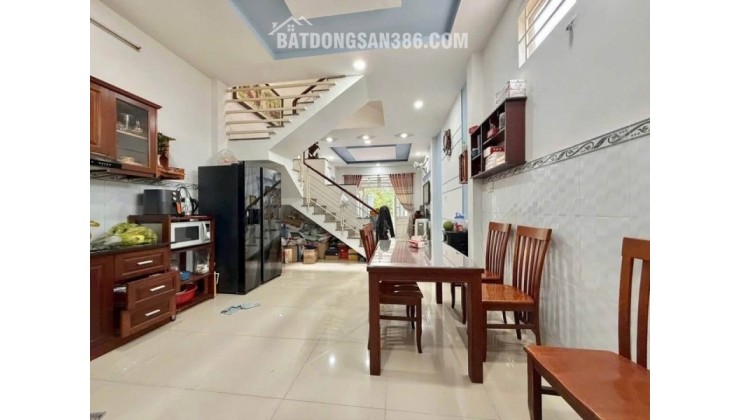 Bán nhà 3 tầng, 75m2 đường Số 4, Hiệp Bình Phước, Thủ Đức, TP HCM, sổ hồng riêng, giá 7,33 tỷ.