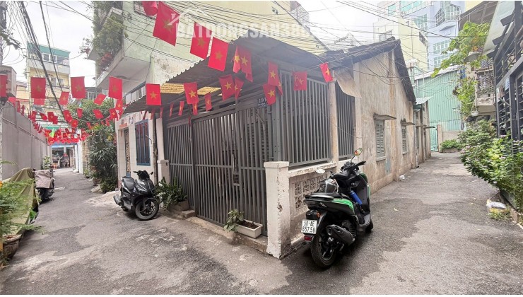 LÔ GÓC 3 MẶT TIỀN – 74M² (4,3x17M) – NHÀ CẤP 4 TIỆN XÂY MỚI – CHỈ NHỈNH 6 TỶ – 10M RA MẶT TIỀN HUỲNH KHƯƠNG AN, GÒ VẤP.