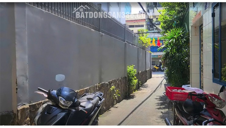 LÔ GÓC 3 MẶT TIỀN – 74M² (4,3x17M) – NHÀ CẤP 4 TIỆN XÂY MỚI – CHỈ NHỈNH 6 TỶ – 10M RA MẶT TIỀN HUỲNH KHƯƠNG AN, GÒ VẤP.
