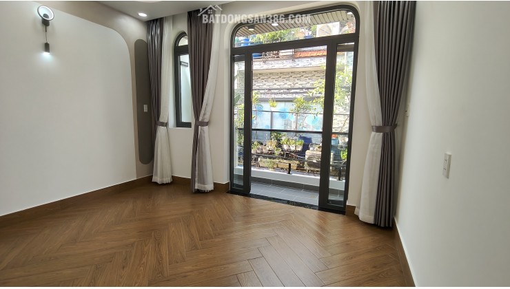 Bán nhà hẻm xe hơi ngay Lê Đình Cẩn 48m2 full nội thất nhỉnh 5tỷ