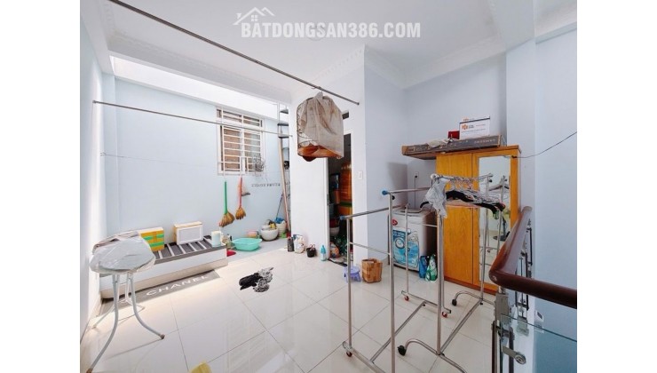 Bán Nhà Quận 7_Ngay Bế Văn Cấm 60m2 + 4 Tầng Mới, 5PN Rộng, Xe Hơi Đỗ Cửa, Chỉ 11.X Tỷ
