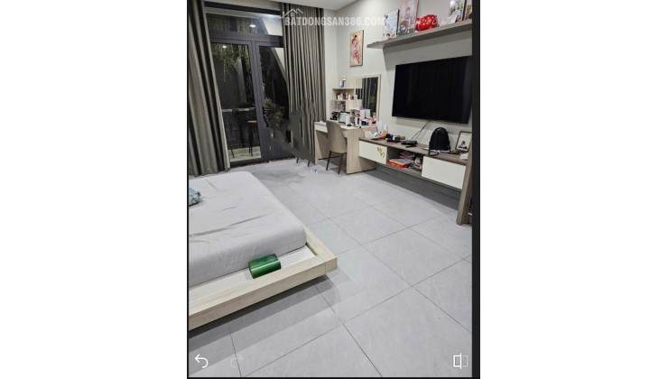 Bán nhà mặt tiền đường số 16, Phước Long B, Q9, Thủ Đức, TP HCM. DT 90m2, 4 tầng, SHR. Giá 13.9 tỷ.