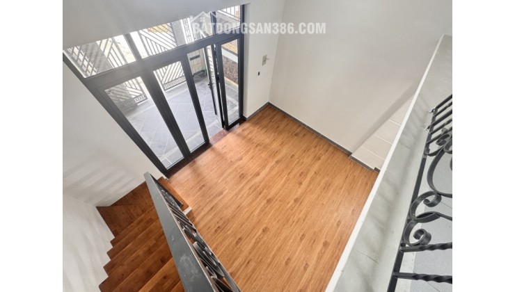 Bán nhà 65m2,  đường Số 4, Trường Thọ, Thủ Đức, TP HCM, 2 tầng, sổ hồng riêng. Giá 4,58 tỷ.