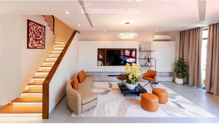 Đức Hòa ơi. Sở hữu nhà xây sẵn 4 tầng Vinhomes Green City nhiều ưu đãi  chỉ từ 2,99 ty
