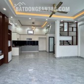 3 TẦNG-NGÕ ÔTÔ ĐỖ CỬA-3 NGỦ KHÉP KÍN - 2,35đ