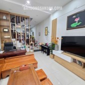 Bán nhà 3 tầng, Quốc Lộ 13, Hiệp Bình Phước, Thủ Đức, TP HCM,  sổ hồng riêng. Giá 7,28 tỷ.