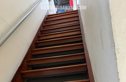 Cho thuê căn hộ Tập Thể Xăng Dầu, số 19 ngõ 84 Ngọc Khánh