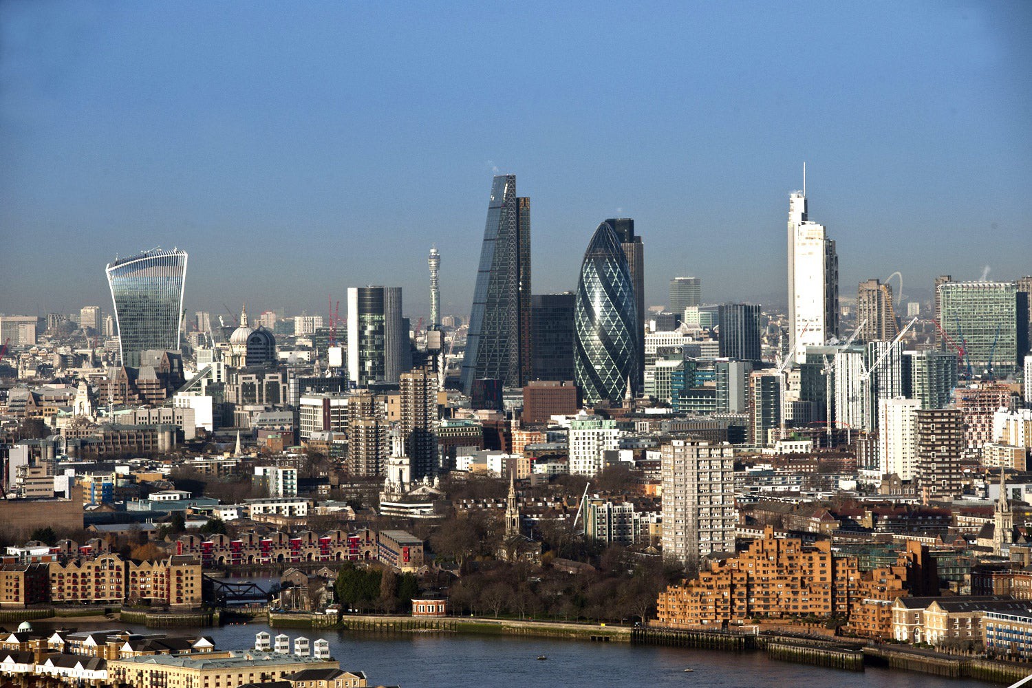 Anh tìm cách ngăn chặn hiệu ứng gió nhà cao tầng ở London