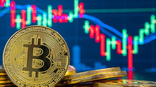 Lãnh đạo ECB cảnh báo nhà đầu tư bitcoin có thể trắng tay