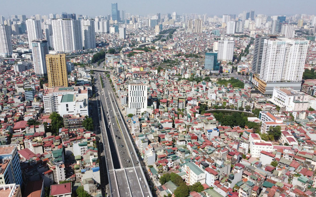 2022: Cơ hội cho những nhà đầu tư quyền lực, nhiều tiền gom đất