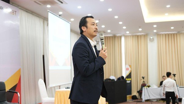 Chuyên gia Nguyễn Thành Tiến nhận định cơ hội và rủi ro khi đầu tư BĐS thời sốt đất