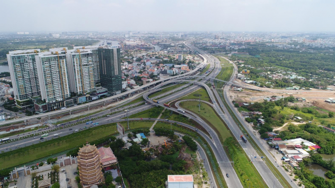 Giá BĐS Tp.HCM lại “nhảy múa”: Có “bàn tay” của giới đầu cơ