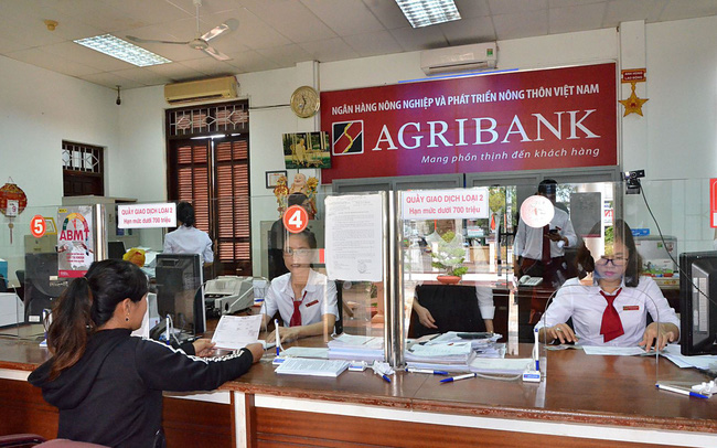 Nợ xấu tại Agribank giảm mạnh, thu nhập bình quân nhân viên vọt lên gần 29 triệu đng/tháng