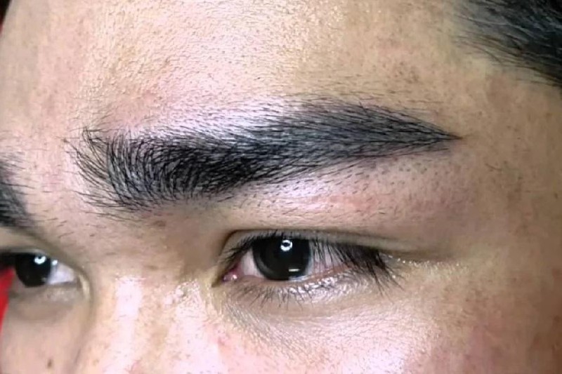 5-diem-tren-khuon-mat-vach-tran-dan-ong-lang-nhang-vu-phu-hinh-2.jpg