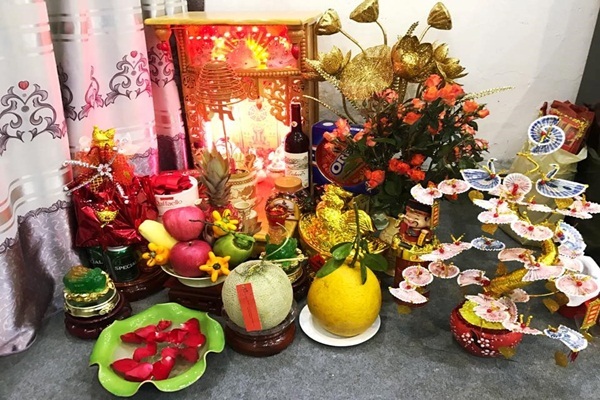 cach-dat-ban-tho-than-tai-hop-ly-de-mot-nam-mua-thuan-gio-hoa.jpg