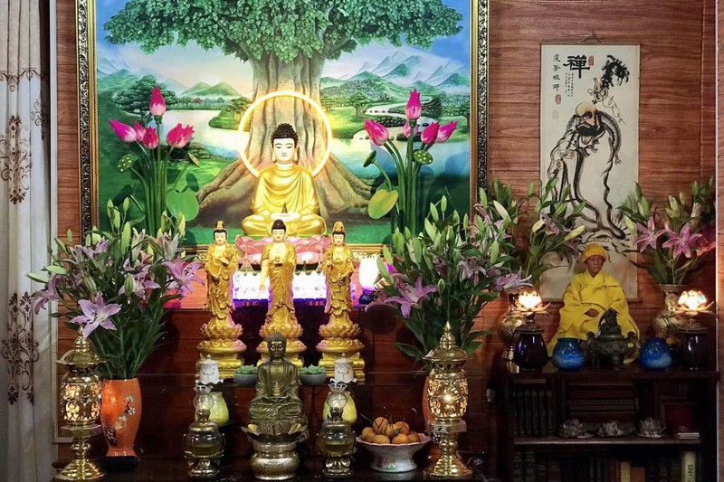dat-tuong-phat-trong-nha-can-biet-dieu-nay-de-gia-chu-binh-an.jpg
